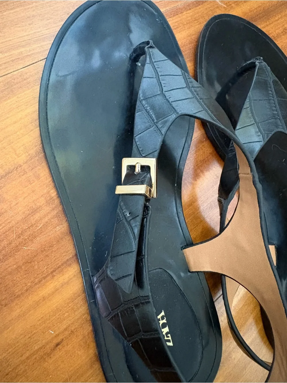 ZARA Black Croc-Effect Thong Sandals with Gold Buckles - Picture 2 of 5